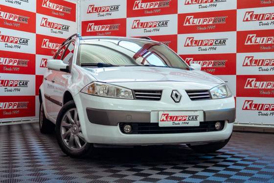 RENAULT MEGANE 1.6 DYNAMIQUE GRAND TOUR 16V FLEX 4P MANUAL RENAULT MEGANE 1.6 DYNAMIQUE GRAND TOUR 16V FLEX 4P MANUAL